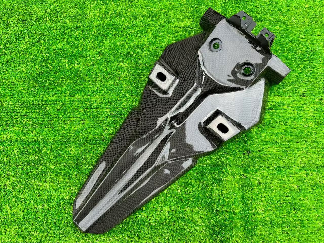 កន្តុយក្រោយ​ Carbon Fiber Vario